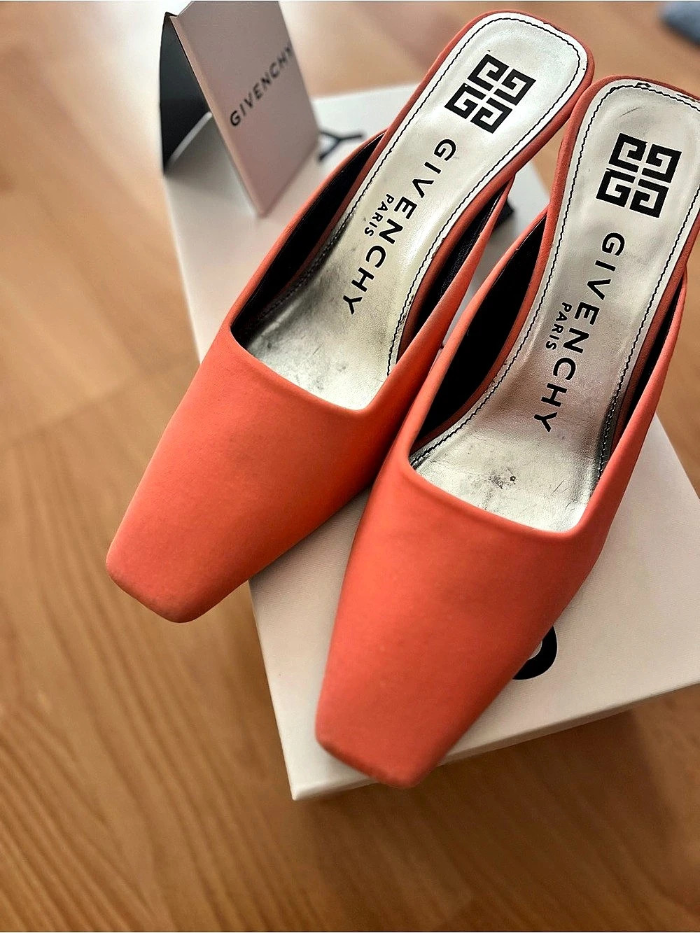 Givenchy Look Book Mules Pointed Toe Mules in Orange EU 38.5